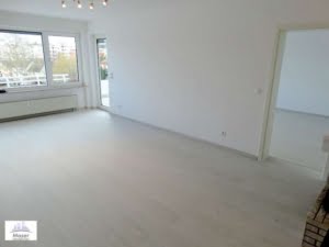 VERMIETET! TopTaunusblick! Sonnige 2 Zimmer Terrassenwohnung inkl. Einbauküche in Bad Homburg