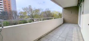 VERKAUFT! Kapitalanlage oder Eigennutzung ! Großzügige 2 Zimmerwohnung mit Balkon – Niederrad