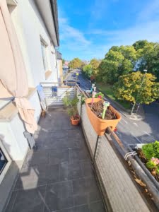 VERMIETET! Großzügige 3 Zimmerwohnung mit Südbalkon inkl EBK – zentral in Sachsenhausen