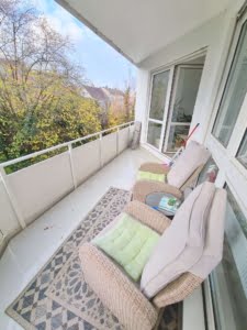 VERMIETET! Top gepflegte 2 Zimmerwohnung mit Südbalkon + TG-Platz – zentral in Oberrad