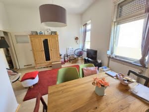 VERMIETET! Gemütliche 2 Zimmerwohnung mit Wohndiele + Wannenbad – ruhig+ zentral in Rödelheim