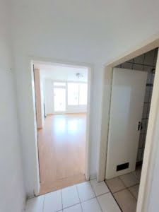VERKAUFT! Sonniges 1-Zimmer Apartment- Balkon – ETW-Anlage in Frankfurt Nied