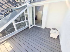 VERMIETET! Stylisch! Schicke 4 Zimmer offene Maisonette mit 2 Bädern + 2 Balkonen – Sachsenhausen