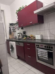 VERMIETET! Sonnige, großzügige 3 Zimmer Altbauwohnung – ruhig + zentral in Heddernheim