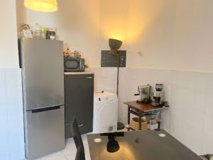 VERMIETET!Altbaucharme mitten in Bornheim! Sonnige 4 Zimmer-Maisonette direkt auf der Berger Straße