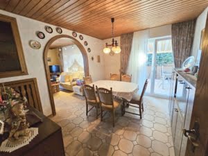 VERKAUFT! für die Familie! Einfamilienhaus mit großem Garten und Garage – ruhige Wohnlage in Karben