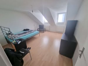 VERMIETET! Gemütliche 2-Zimmer Dachgeschoss Wohnung inkl. EBK – Top Nordendlage bei Berger Straße