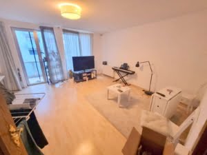 VERMIETET! Sonnige 2 Zimmerwohnung mit Wohnküche + großem Balkon – Bornheim Grenze Ostend