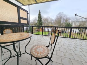 VERKAUFT! Perfekt für die kleine Familie! Solides Reihenmittelhaus + Garage + Garten -Heddernheim