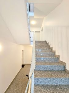 VERKAUFT! Panoramablick! Große 2 Zimmerwohnung mit Dachterrasse + TG-Platz – Top Lage Bad Vilbel