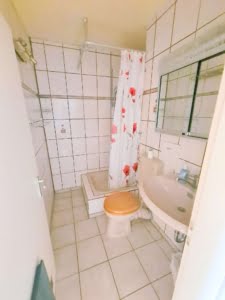 VERKAUFT! Sonniges 1-Zimmer Apartment- Balkon – ETW-Anlage in Frankfurt Nied