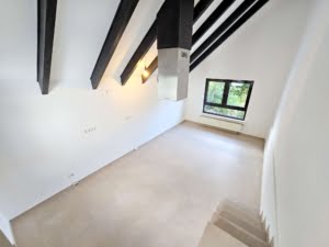 Nagelneu saniert! Große 3 Zimmer mit Terrasse + Garten – Parkettboden – Wohnküche – Neu Isenburg