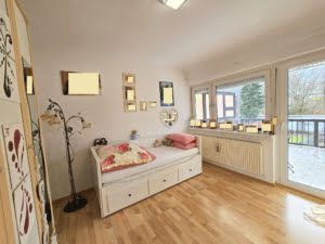 VERKAUFT! Perfekt für die kleine Familie! Solides Reihenmittelhaus + Garage + Garten -Heddernheim