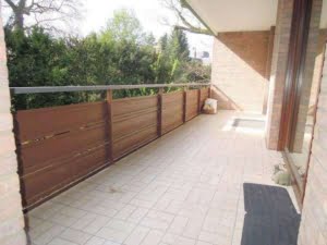 VERMIETET! sonnige 4,5 Zimmer mit Balkon – Parkett + Schwimmbad/Sauna im Haus – Niederad