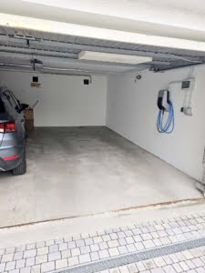 VERKAUFT!Attraktive große 3 Zimmer Dachstudio Whg. mit Balkon +Garagenpl – Top Lage nahe Stadtwald