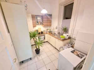 VERMIETET! Gemütliche 2 Zi Wohnung im Hochparterre geräumige Wohnküche – zentral in Heddernheim