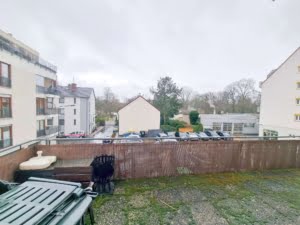 VERMIETET! Gemütliche 3- Zimmerwohnung mit großer Terrasse – zentral in Rödelheim