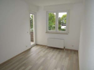 VERMIETET! Willkommen Zuhause – 4 Zimmer + Balkon + Terrasse + Garten – ruhig in FFM-Niederursel