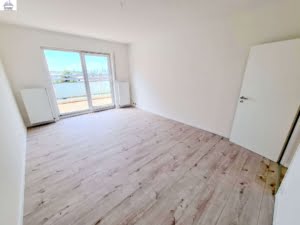 VERMIETET Was für ein Skylineblick neu saniert! Sonnige 3 Zimmerwhg. mit Balkon + EBK + neuem Bad
