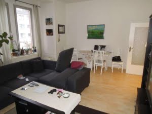 VERMIETET! Sonnige, großzügige 3 Zimmer Altbauwohnung – ruhig + zentral in Heddernheim