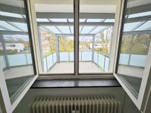VERMIETET! Gemütliche 3 Zimmerwohnung mit großem Balkon in gepflegter Grünanlage in Bad Homburg