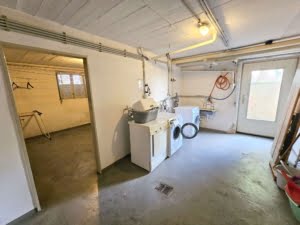 VERKAUFT! + Einzugsbereit! Große 3,5 Zimmerwhg mit Balkon plus Garage – top Lage Rumpenheim