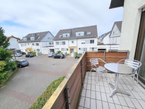 VERMIETET! Gemütliche 2-Zimmer Wohnung mit Balkon + nagelneues Bad- Top Lage Rumpenheim