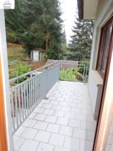 VERMIETET! Großzügige 3-Zimmerwohnung mit 2 Balkonen ruhige Lage in Großheubach