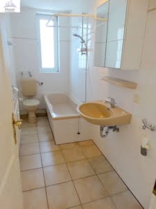 VERMIETET! Gemütliche 2 Zimmer mit Balkon + Blick auf die Niddawiesen – Rödelheim