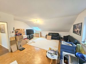 VERMIETET! Bezahlbar! 4 Zimmer – Dachgeschosswohnung – Top Lage Hofheim Kapellenberg