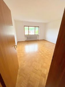 VERMIETET! Großzügige 3-Zimmerwohnung mit 2 Balkonen ruhige Lage in Großheubach