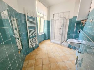 VERMIETET! Altbaucharme ! Gemütliche 2 Zimmerwohnung mit Wohnküche inkl. neuer EBK