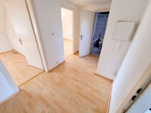 VERMIETET! Sonnige, gemütliche 2-Zimmerwohnung im Dachgeschoss – zentral gelegen im Gallusviertel