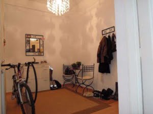 VERMIETET! Altbaucharme! Große 1,5 Zimmerwohnung mit Wohnkü – ruhig und zentral in Rödelheim