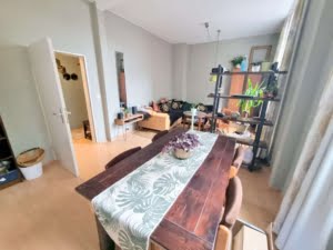VERMIETET! Altbaucharme zentral in Bornheim! Helle 3 Zimmerwohnung direkt auf der Berger Straße