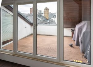 VERMIETET! WOW! – Stylische 5 Zimmer Maisonette inkl. EBK + Kamin + Dachterr. -Sachsenhausen