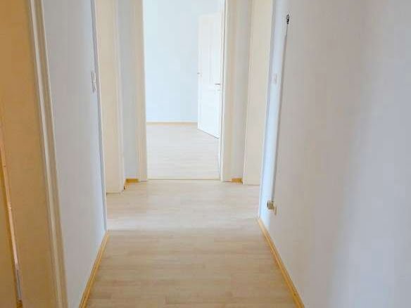 VERMIETET! Gemütliche 2 Zimmerwohnung mit Balkon + Blick auf die Niddawiesen – Rödelheim