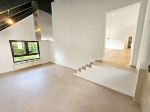 Nagelneu saniert! Große 3 Zimmer mit Terrasse + Garten – Parkettboden – Wohnküche – Neu Isenburg