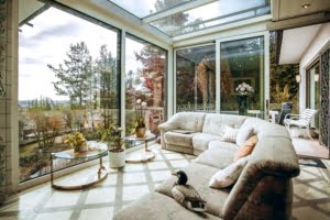 VERKAUFT! Prachtvolle Villa mit Schwimmbad und Parkgrundstück mit Teich – Hollywood-Feeling im Rheingau!