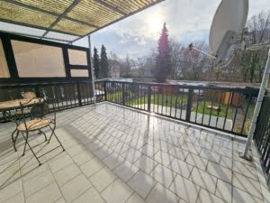 VERKAUFT! Perfekt für die kleine Familie! Solides Reihenmittelhaus + Garage + Garten -Heddernheim
