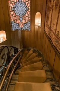 VERKAUFT! Prachtvolle Villa mit Schwimmbad und Parkgrundstück mit Teich – Hollywood-Feeling im Rheingau!