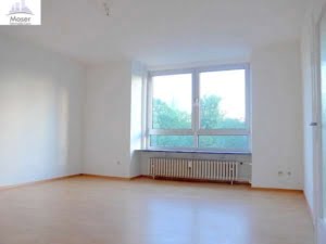 VERMIETET! Hell! 3 Zimmerwohnung mit Balkon und Wannenbad – Bornheim Grenze Ostend – EZB nah