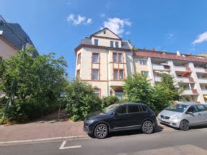VERMIETET! Sonnige 3 Zimmer Altbauwohnung mit neuem Bad – ruhig + zentral in Heddernheim
