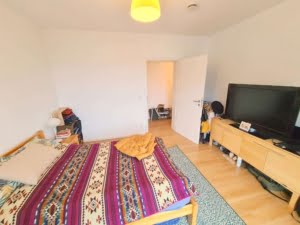 VERMIETET! Schick! Saniert! 1 Zimmer mit Balkon + Wohnküche – Top Lage Bornheim Nähe Berger Str.