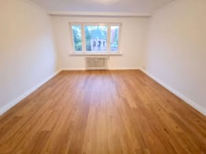 VERMIETET! Großzügige 3 Zimmerwohnung mit Südbalkon inkl EBK – zentral in Sachsenhausen
