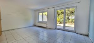 VERKAUFT! Ihr neues Heim erwartet Sie! Reihenhaus: 5 Zimmer + Terrasse + Garten + 2 KFZ-Stellplätze