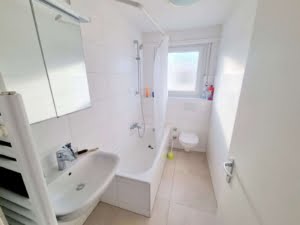 VERKAUFT! Kapitalanlage: gepflegtes MFH mit 5-6 Whg. + 1 Garage + Hof + Garten – zentrale Lage Bad Soden