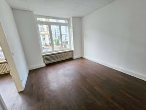 VERMIETET! Top Lage Nähe Schweizer Platz 2 Gewerberäume + Küche + WC – Büro/Praxis/Einzelhandel mgl.