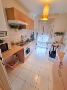 VERMIETET! Gemütliche 3- Zimmerwohnung mit großer Terrasse – zentral in Rödelheim