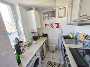 VERMIETET! Gemütliche 2 Zimmerwohnung mit Wohndiele + Wannenbad – ruhig+ zentral in Rödelheim